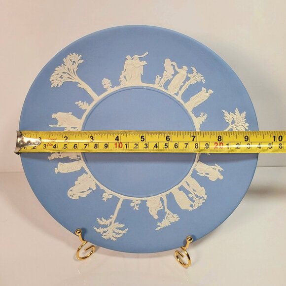 Vintage Wedgwood Jasperware Plate 9.5" - Picture 4 of 5